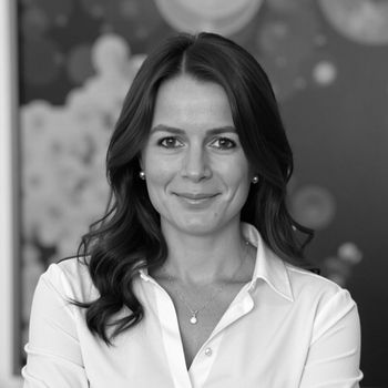 Annika Freyer Annika Freyer Chanel