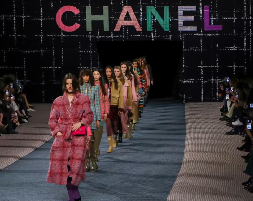 Chanel lance Nevold Chanel lance Nevold