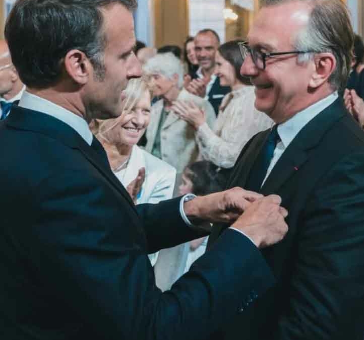 Bruno Pavlovsky, président de Chanel, devient officier de l’Ordre national du Mérite.